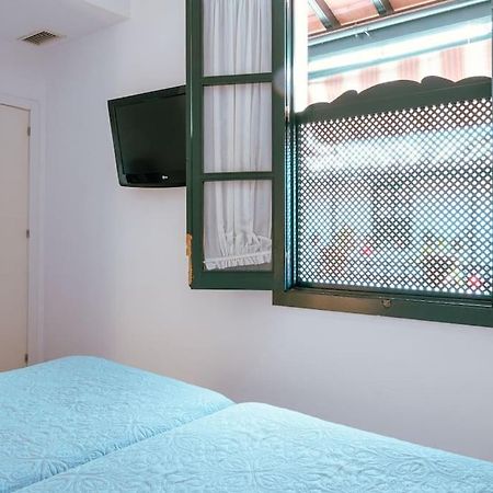 Apartamento Con Encanto En Patio Sevillano Екстер'єр фото