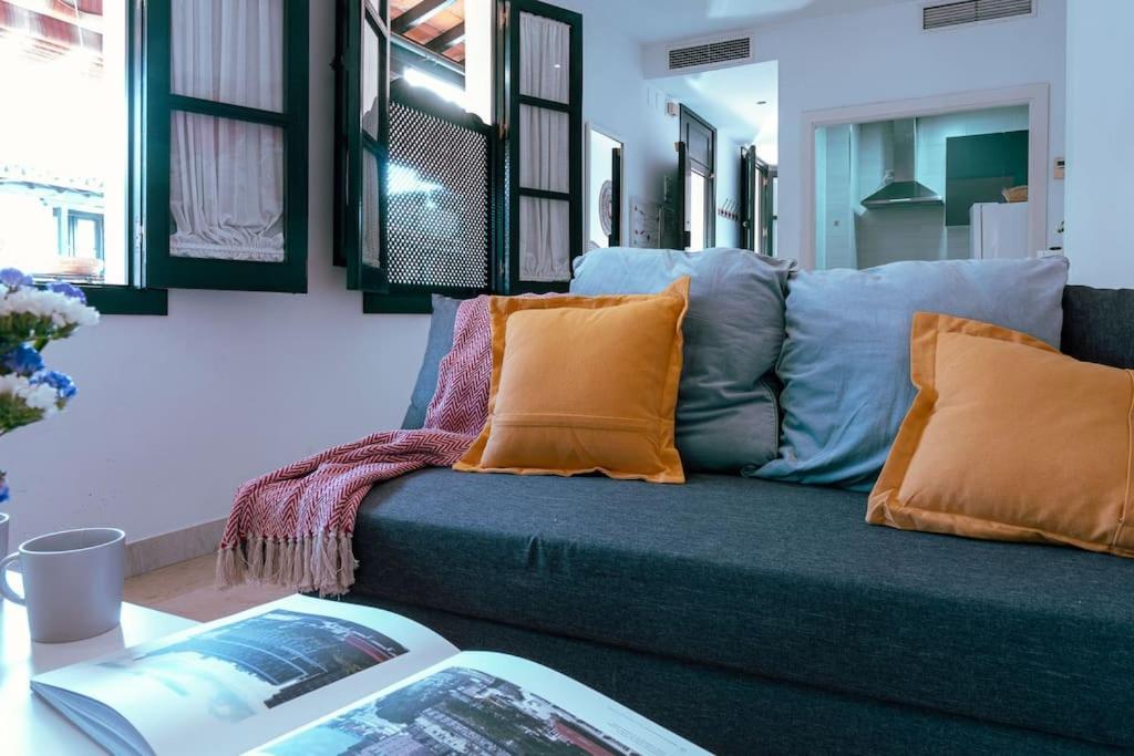 Apartamento Con Encanto En Patio Sevillano Екстер'єр фото